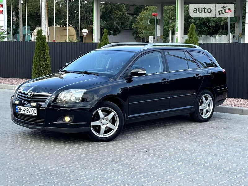 2008 toyota avensis