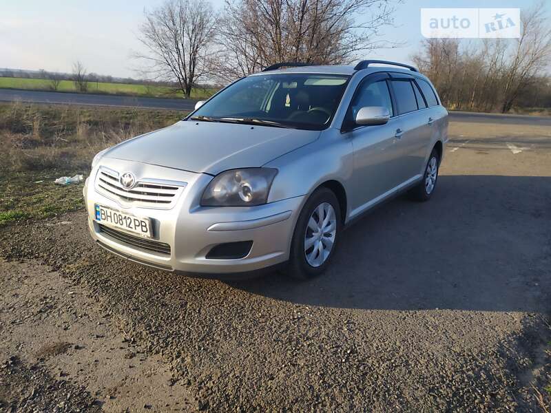 2007 toyota avensis