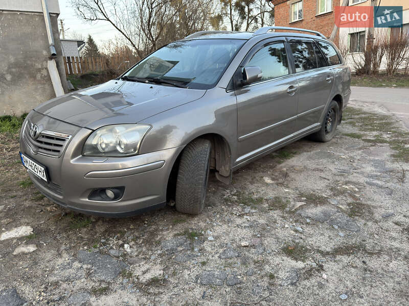 2006 toyota avensis