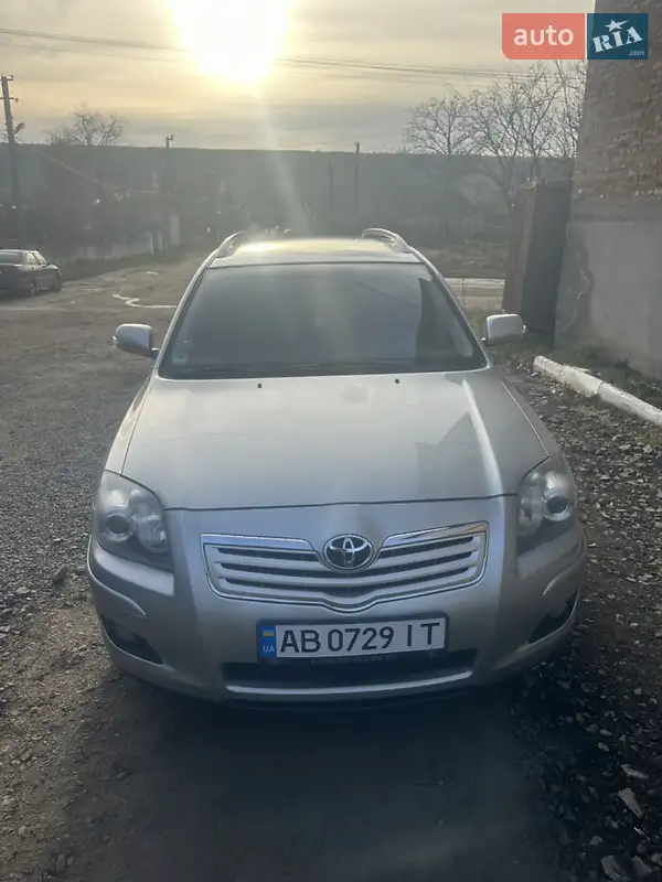 2007 toyota avensis