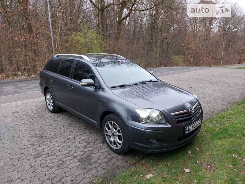 2007 toyota avensis