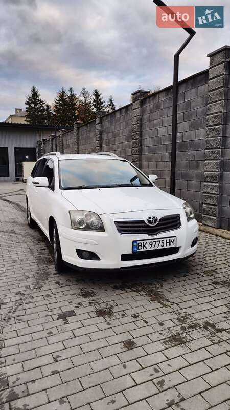 2007 toyota avensis