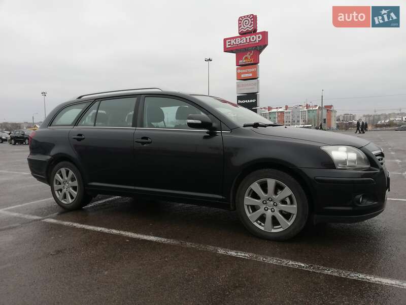 2008 toyota avensis