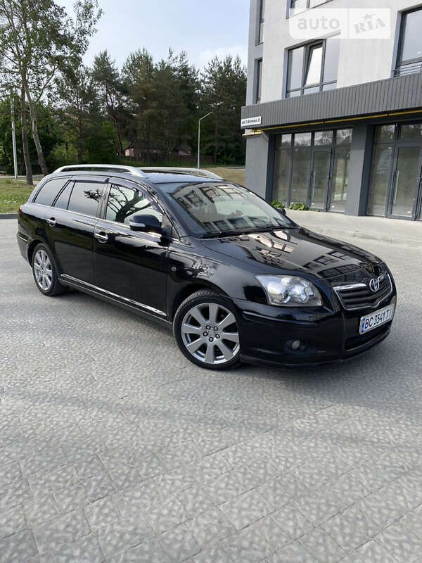 2008 toyota avensis