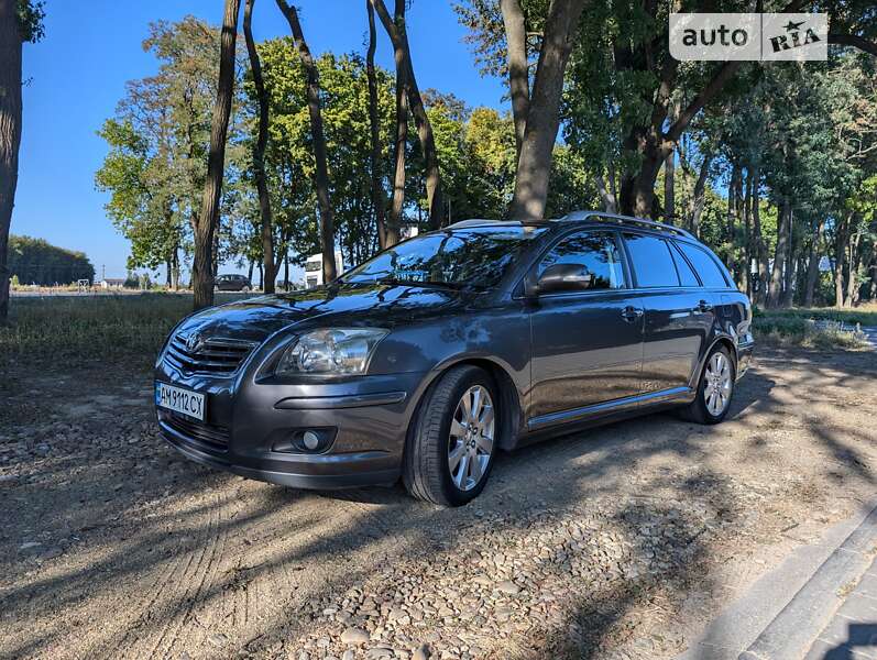 2008 toyota avensis