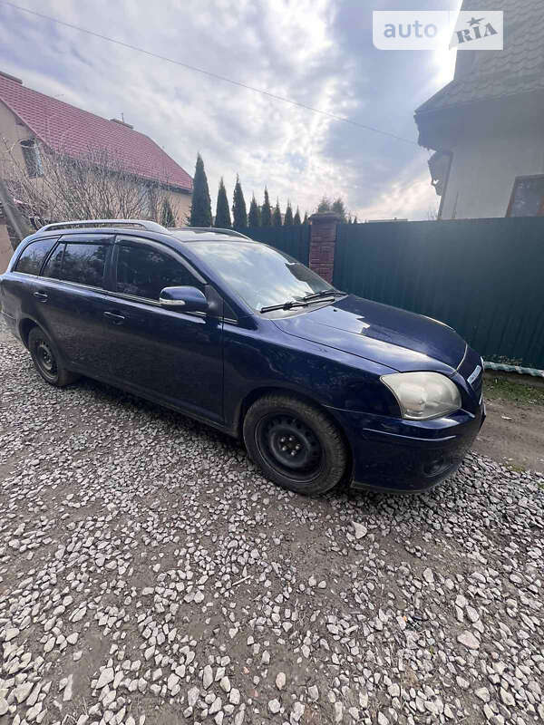 2007 toyota avensis