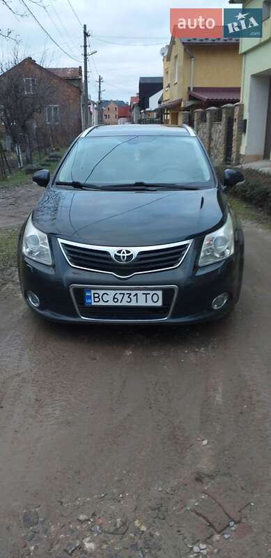 2011 toyota avensis