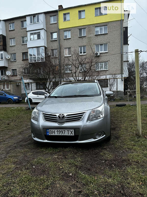 2009 toyota avensis