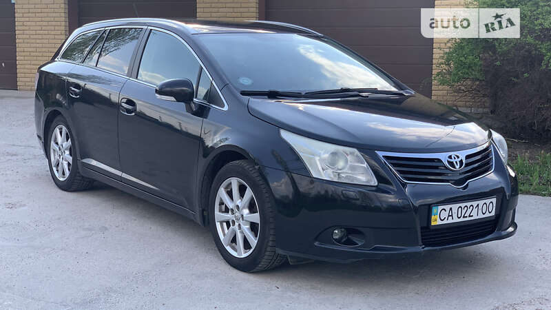 2008 toyota avensis