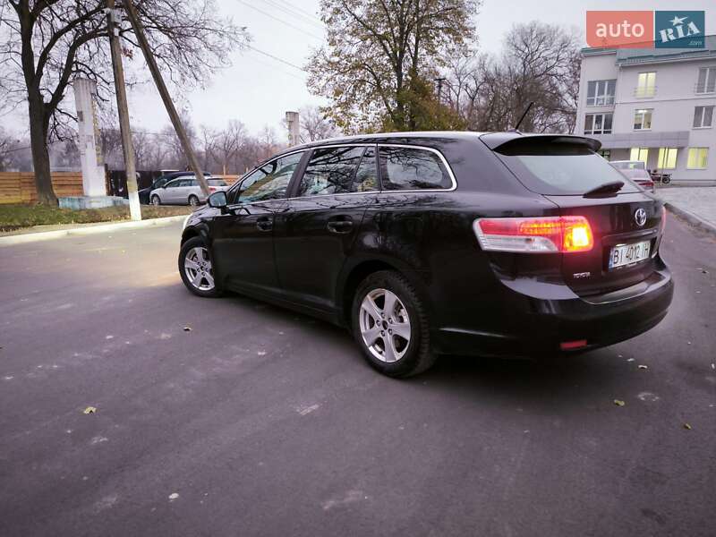 2009 toyota avensis