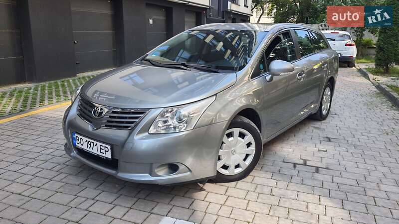 2009 toyota avensis