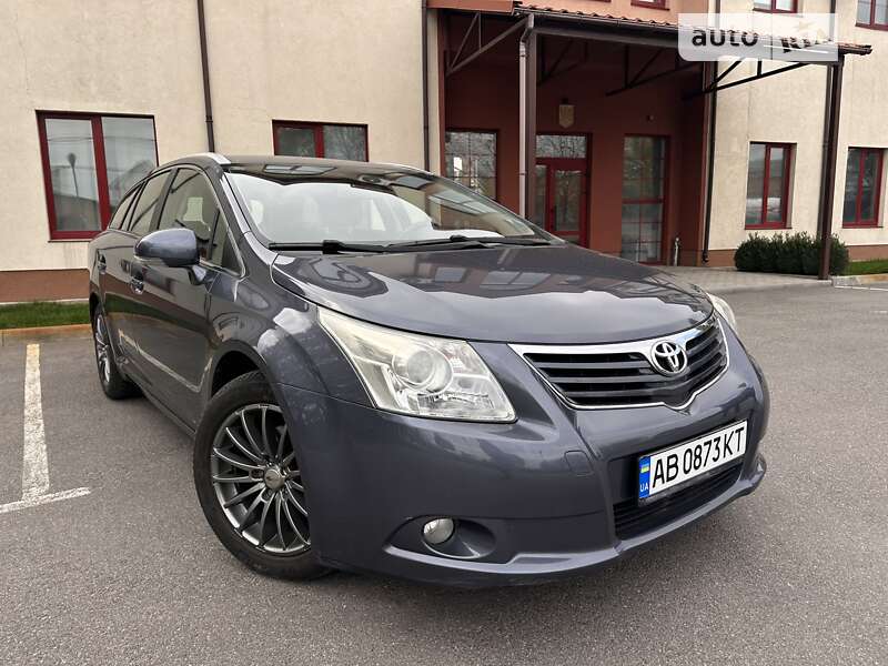 2008 toyota avensis