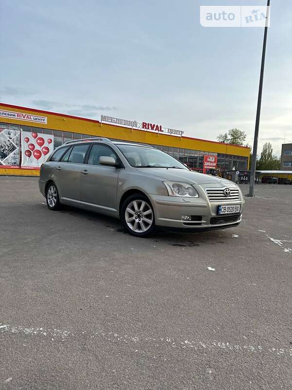 2004 toyota avensis