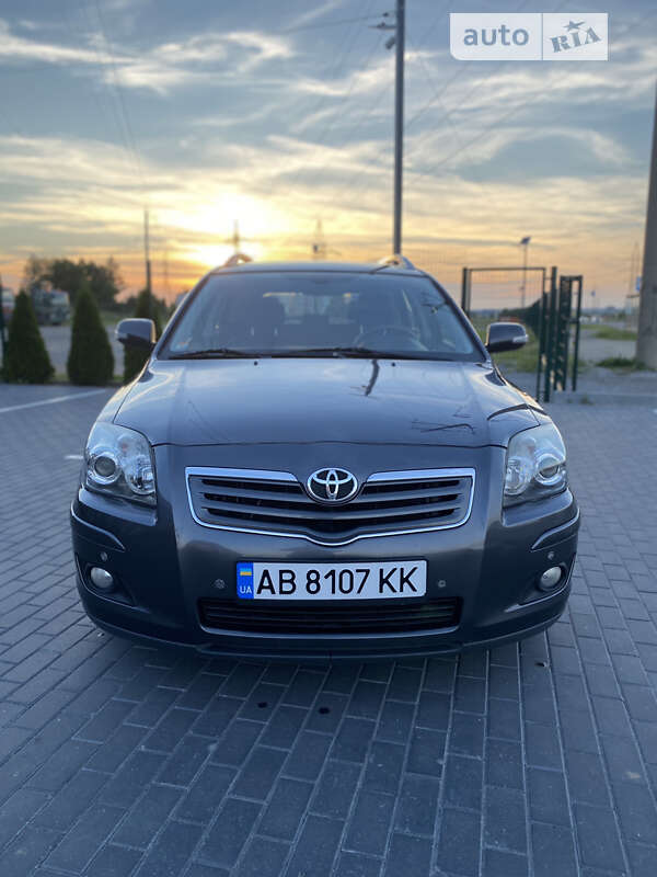 2007 toyota avensis