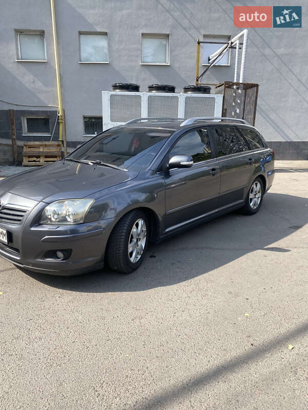 2007 toyota avensis