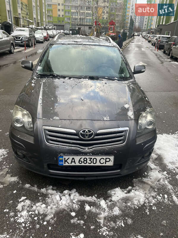 2006 toyota avensis