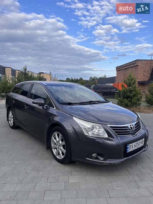2009 toyota avensis