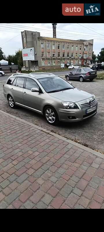 2007 toyota avensis