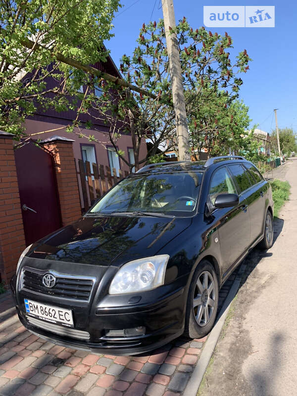 2005 toyota avensis