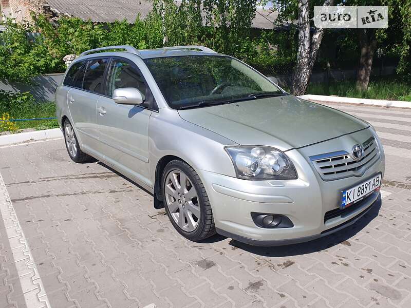 2006 toyota avensis