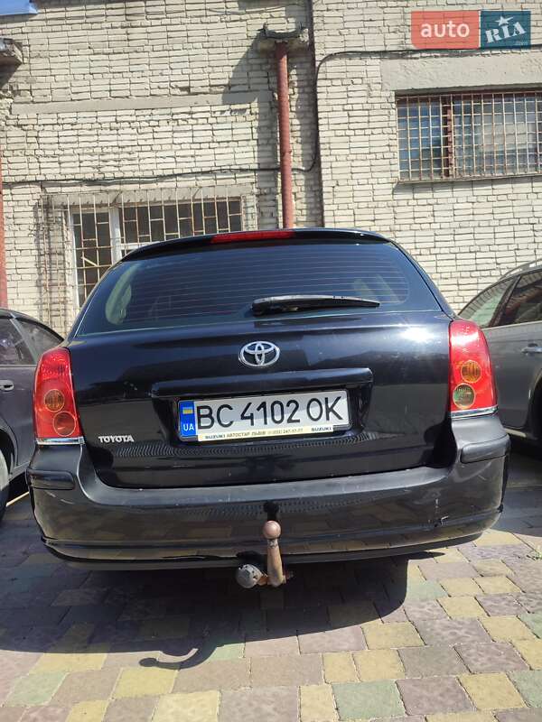 2006 toyota avensis
