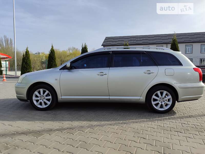 2006 toyota avensis
