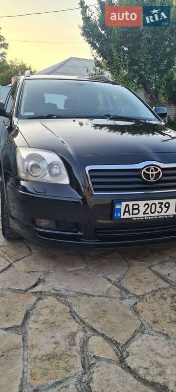 2006 toyota avensis