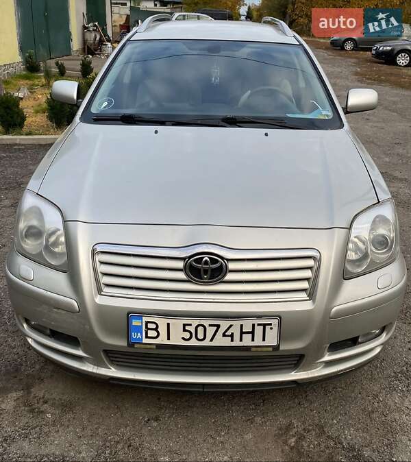 2004 toyota avensis