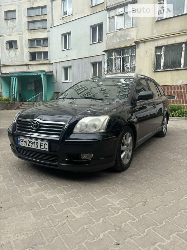 2004 toyota avensis