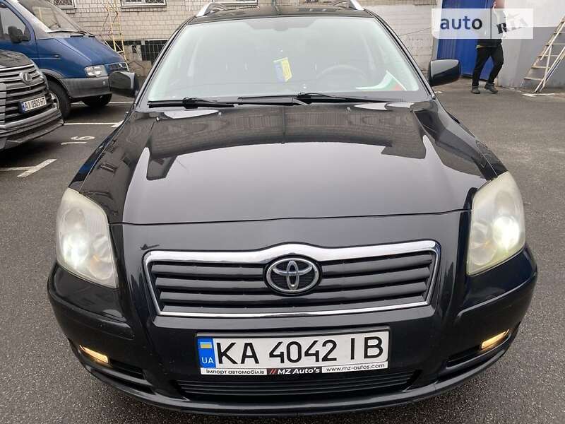 2003 toyota avensis