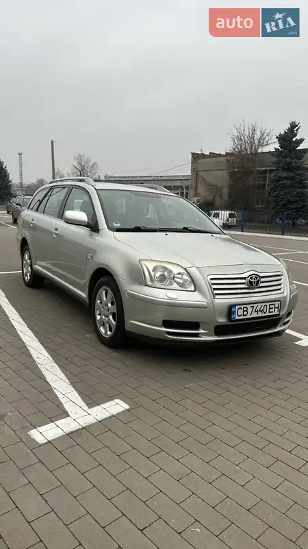 2004 toyota avensis