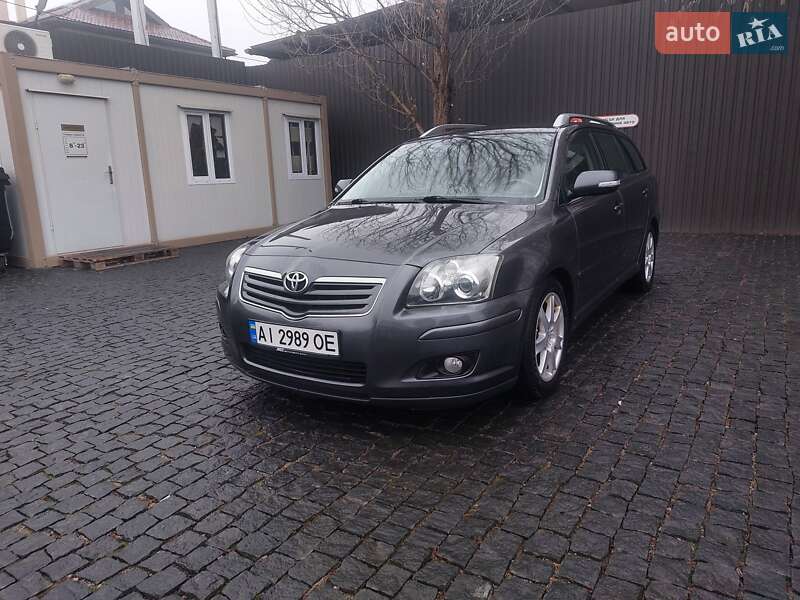 2006 toyota avensis