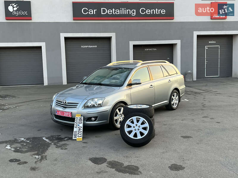 2007 toyota avensis