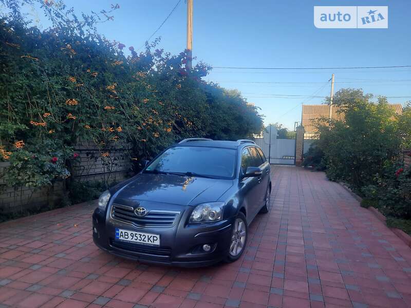 2007 toyota avensis