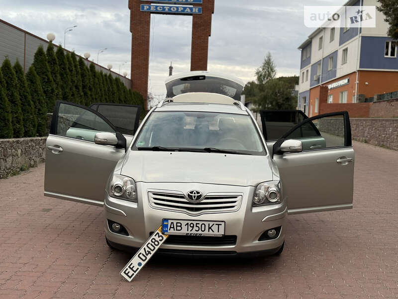 2008 toyota avensis
