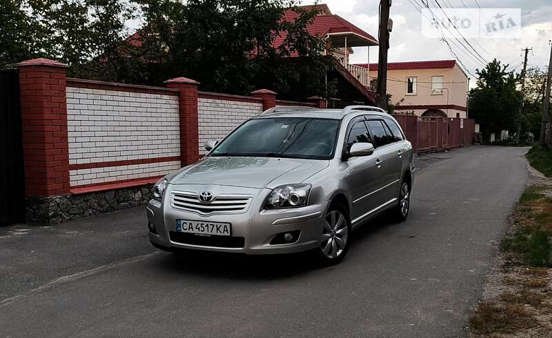 2007 toyota avensis