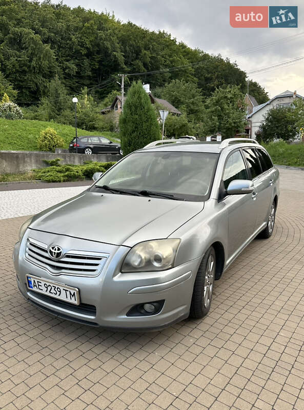 2007 toyota avensis