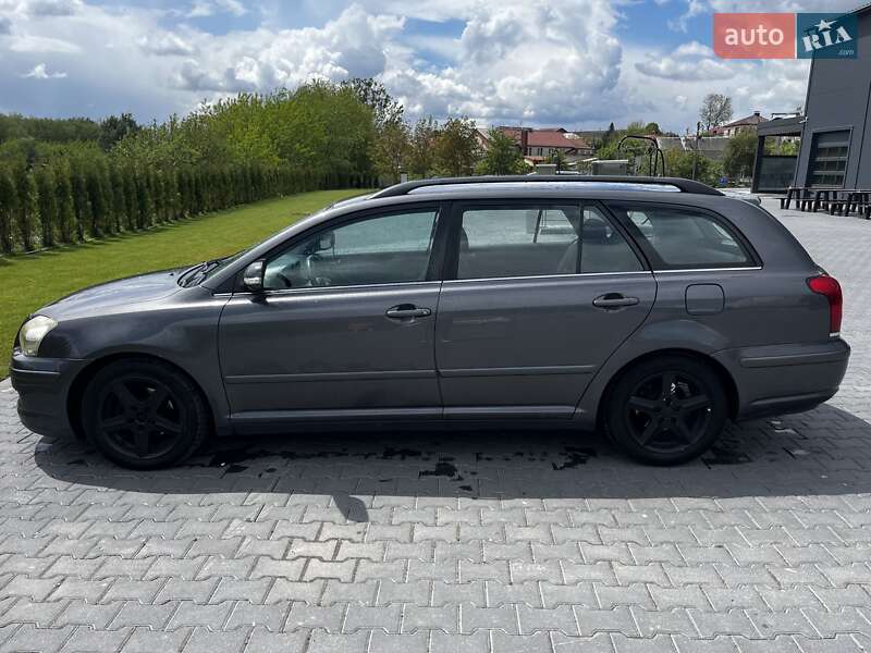 2006 toyota avensis