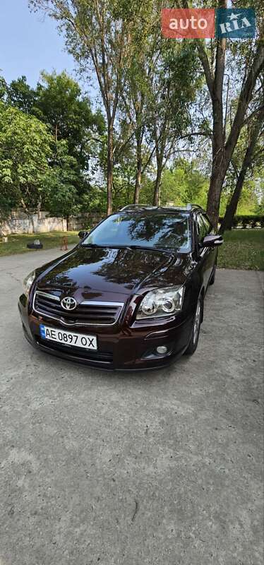 2006 toyota avensis