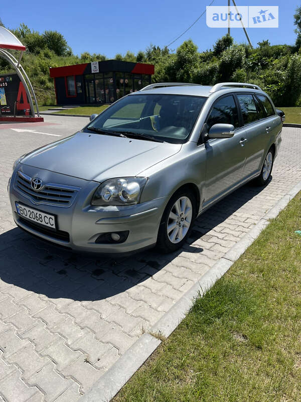 2007 toyota avensis