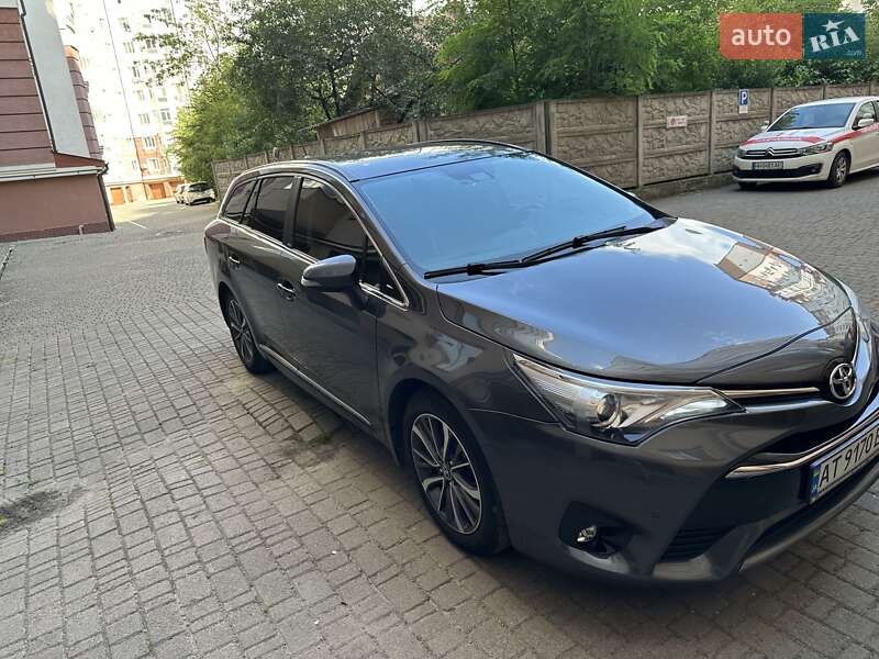 2016 toyota avensis