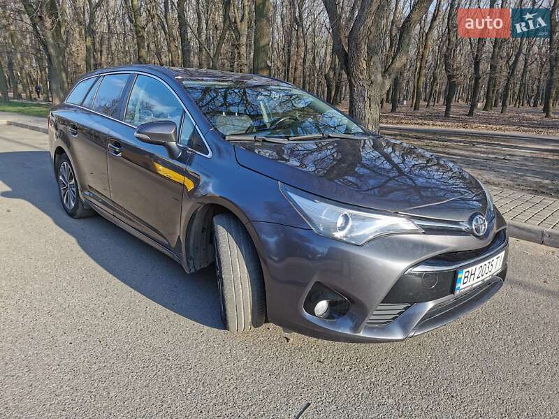 2016 toyota avensis