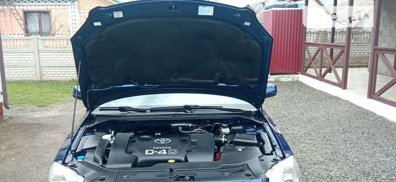 2006 toyota avensis
