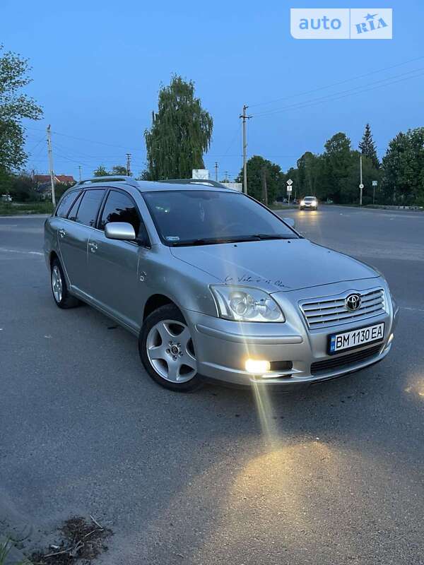 2003 toyota avensis