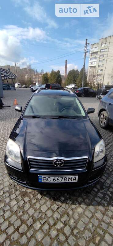 2004 toyota avensis