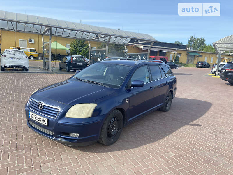 2004 toyota avensis