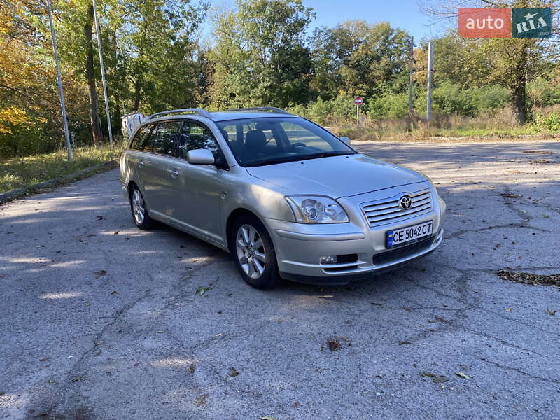 2003 toyota avensis