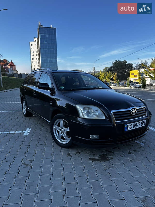 2005 toyota avensis