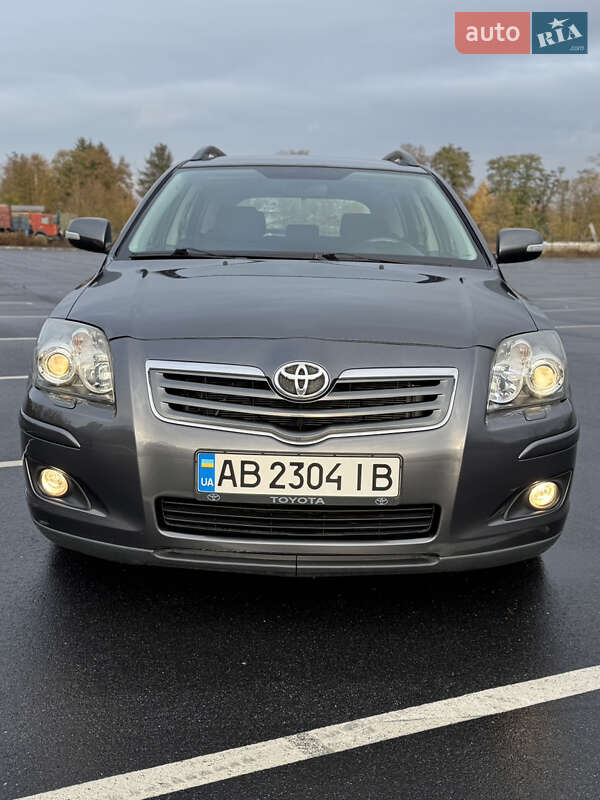2007 toyota avensis