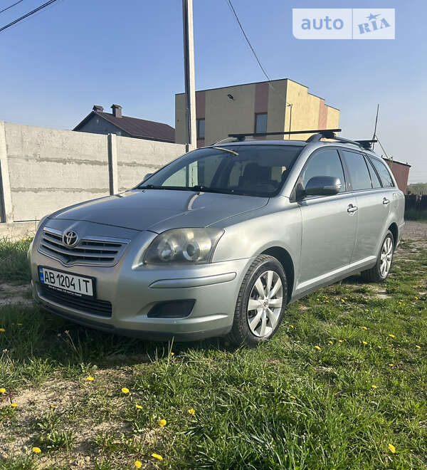 2008 toyota avensis